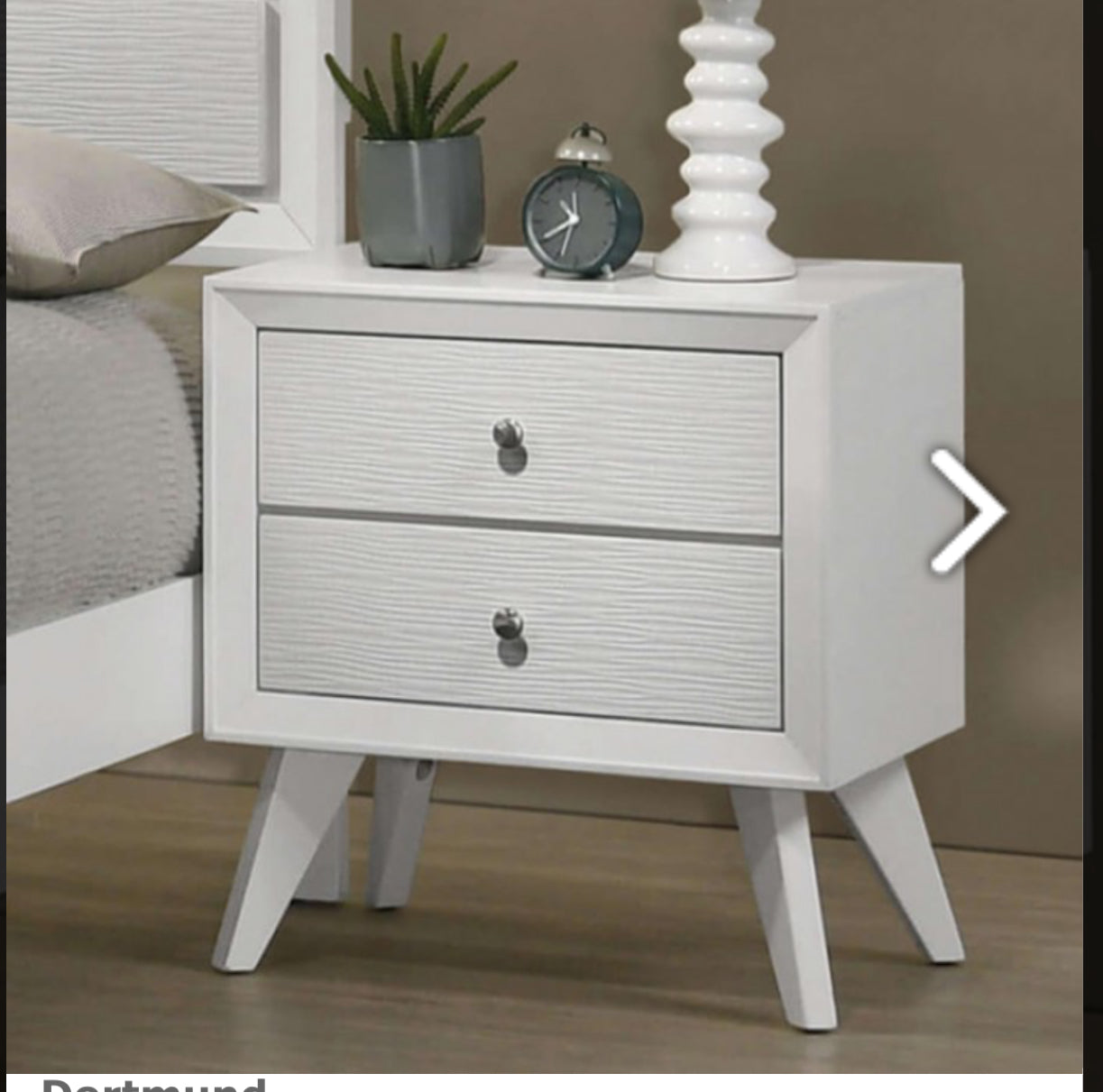 4PC QUEEN BEDROOM SET