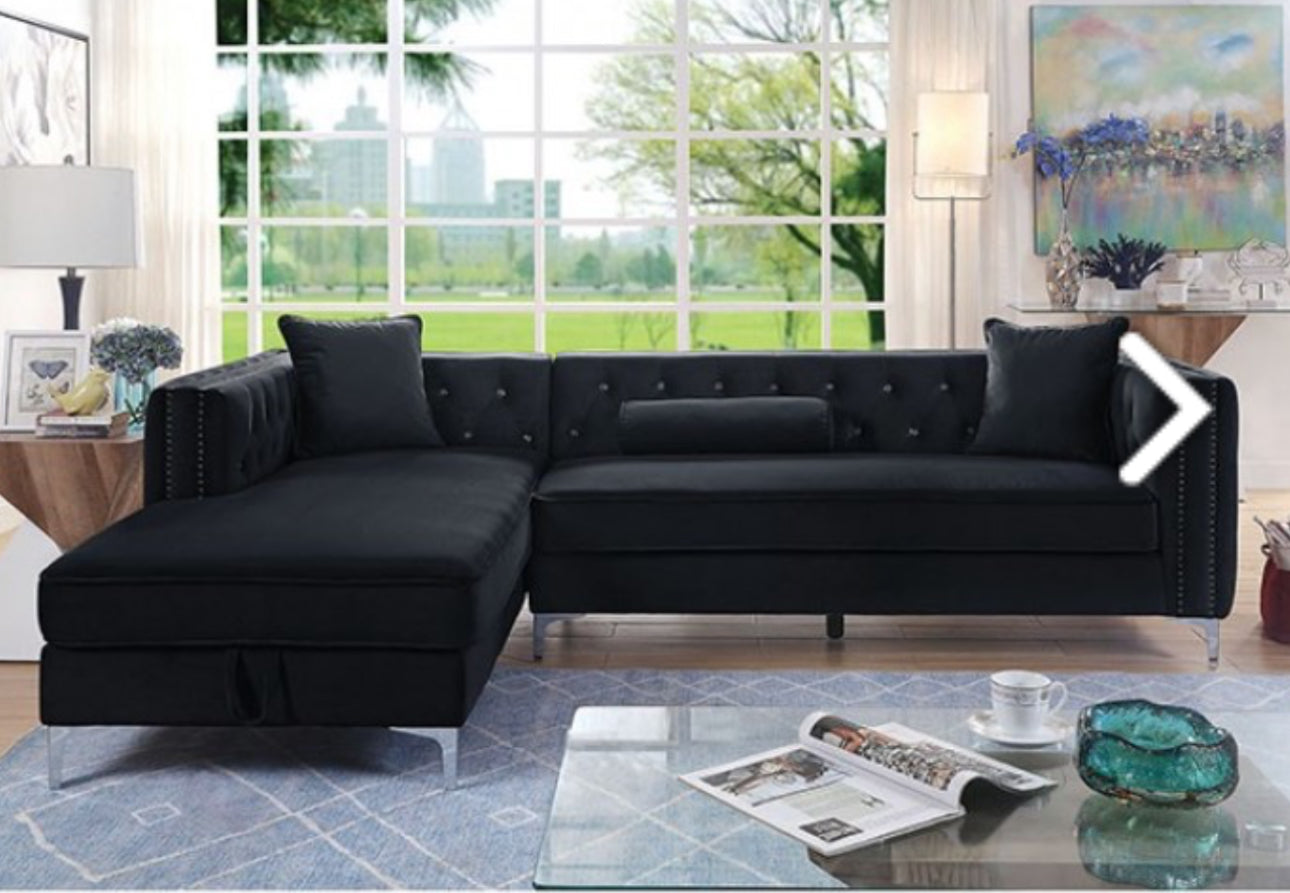 SECTIONAL WITH STORAGE