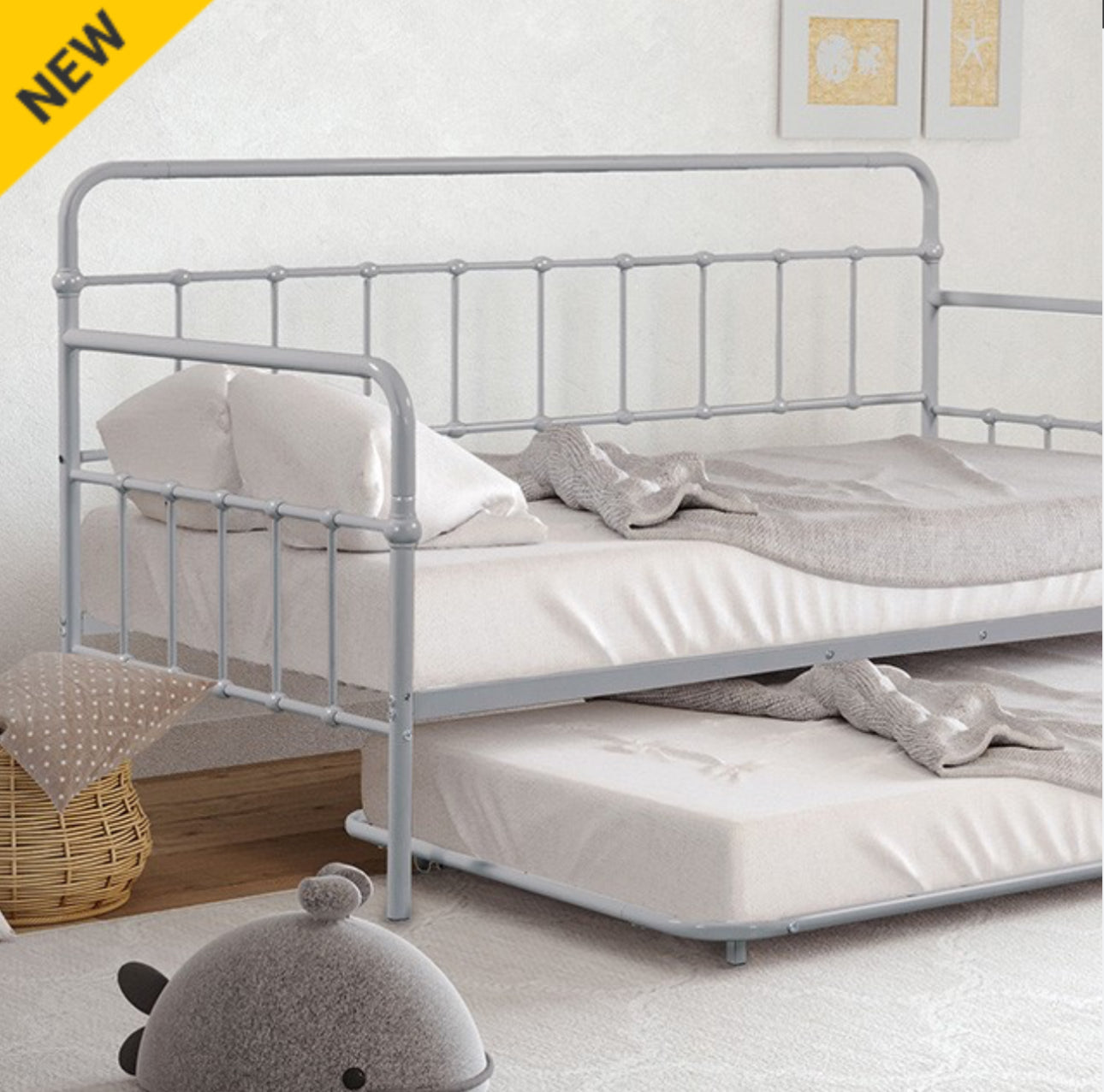 TWIN DAYBED WITH TRUNDLE